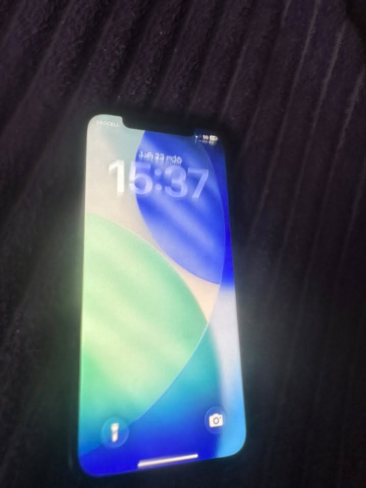 iPhone 12 128GB, კამერები ჭედავს