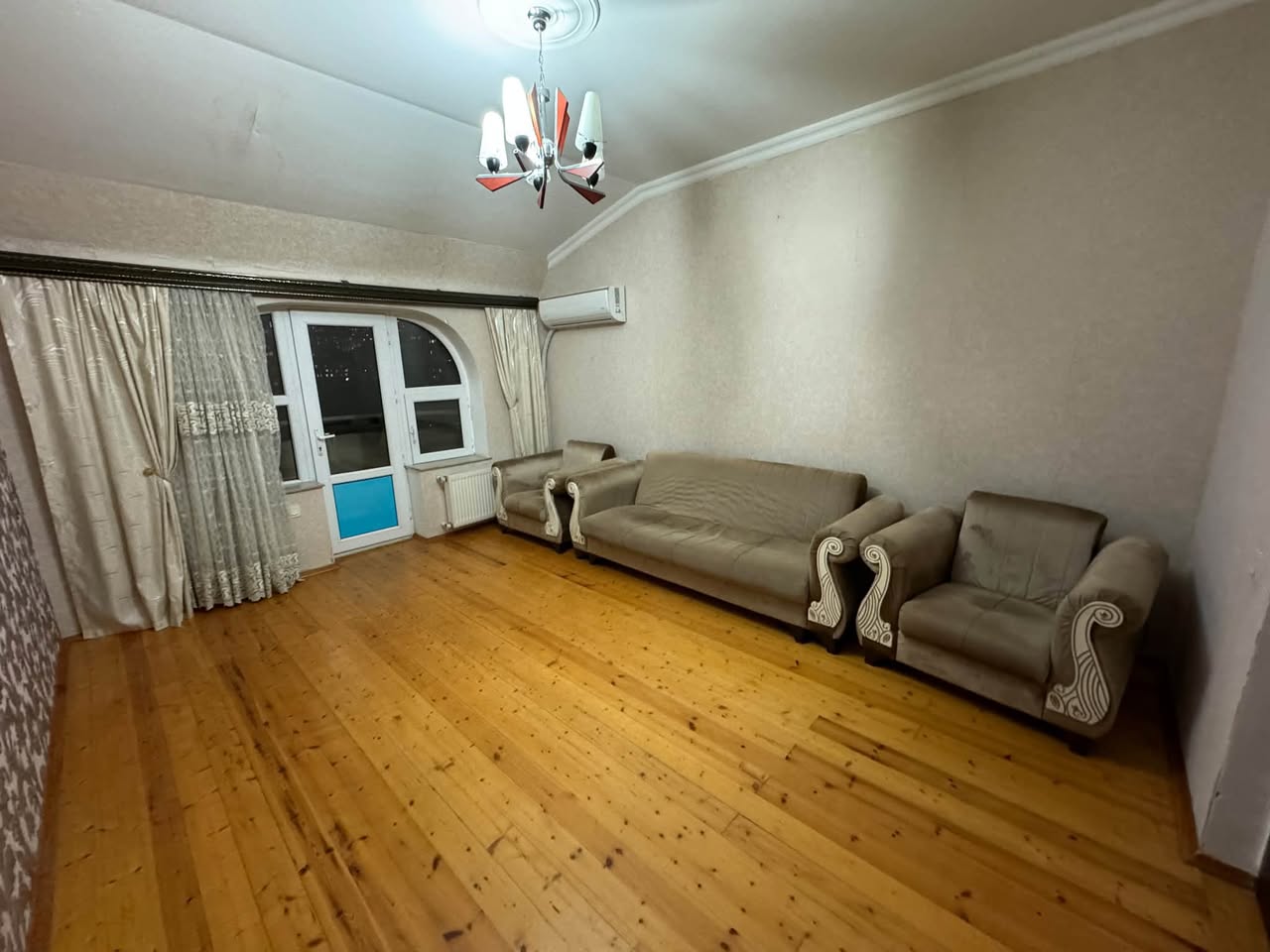 იჯარით 3 ოთახიანი ბინა, ბაქო — 700 ₼