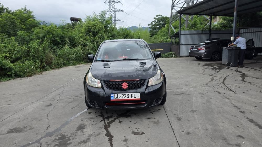 Продаётся! Suzuki SX4 американский седан, газ/бензин.