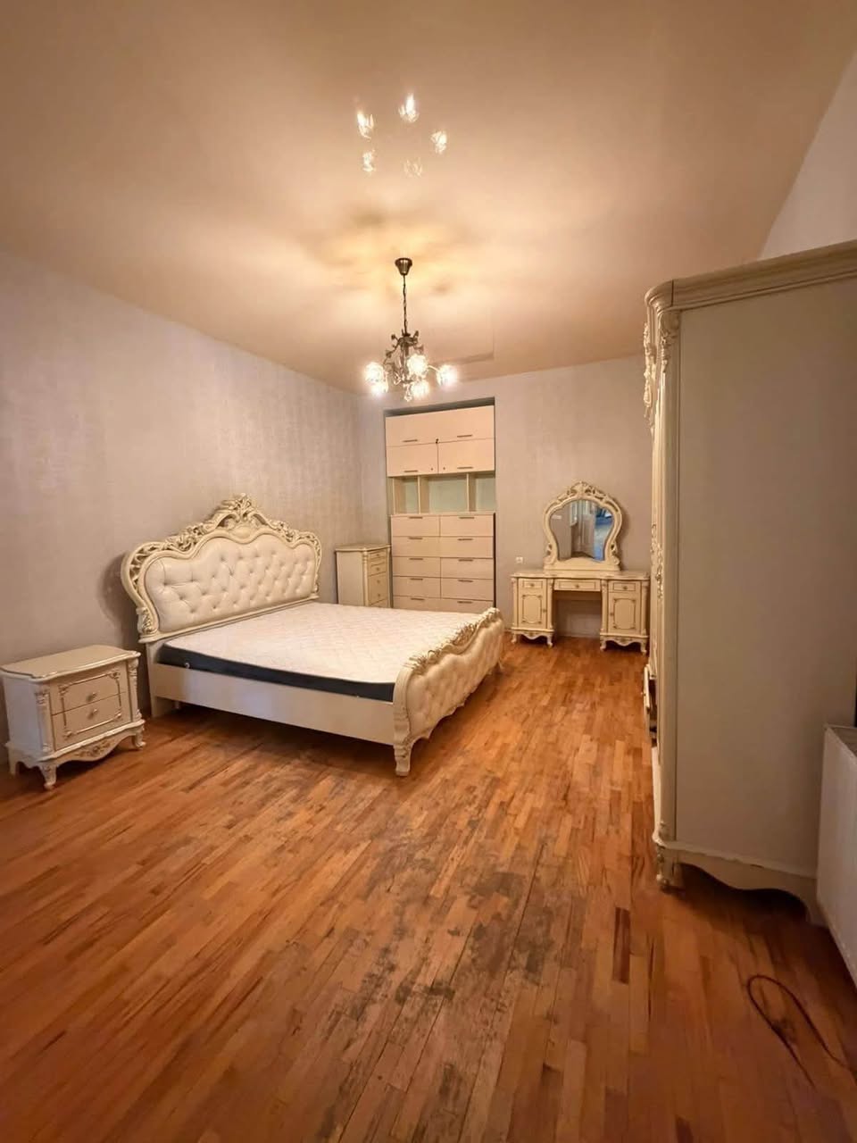 A 3-room apartment is for sale in Tbilisi — $87,000