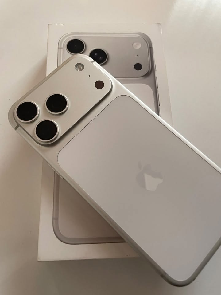 Satılık! Iphone 17 Pro Max 256 — 3,000₾