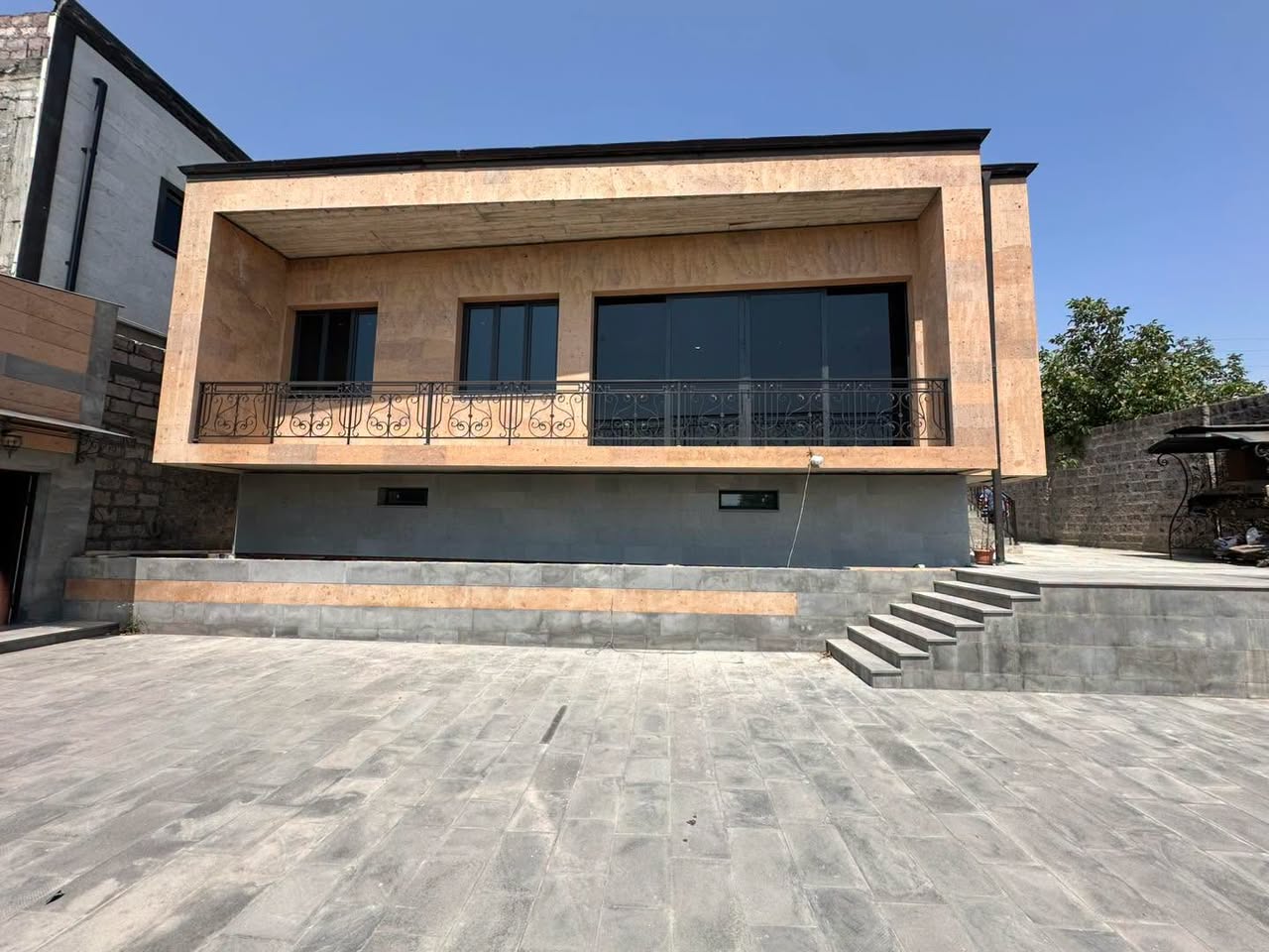 Ev / Villa — 450,000$