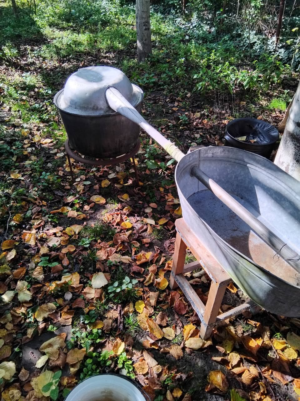Продается чаша для перегонки чачи с подставкой
